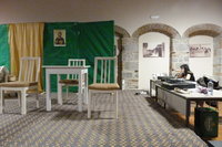 theatriki parastasi Oikos-Eugirias PETRA 29-Maiou-2015
