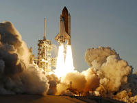 space-shuttle-atlantis-launch