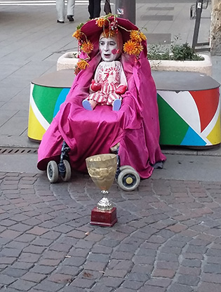 street artist performer